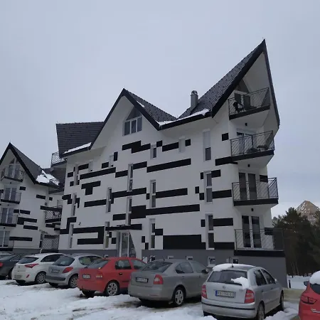 Crni Bor Apartment